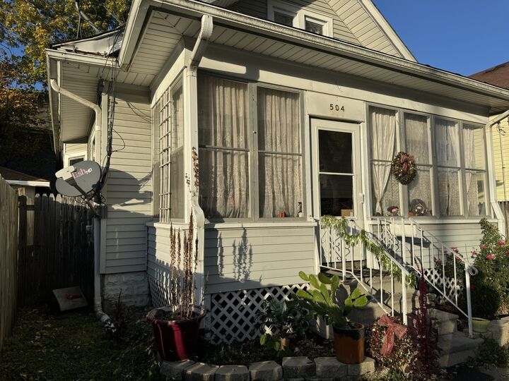 Property Photo:  504 5th Avenue  IL 60505 