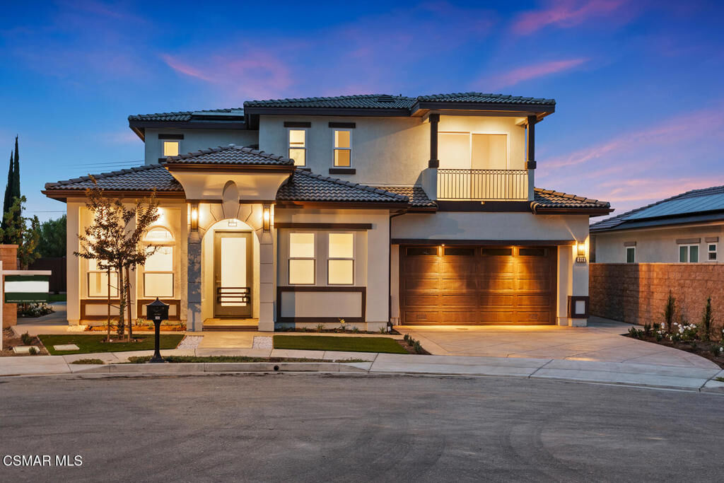 Property Photo:  315 Toyon Court  CA 91362 