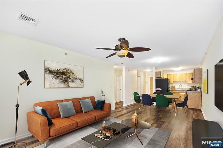 Property Photo:  9 Madison Avenue 18  NJ 07524 