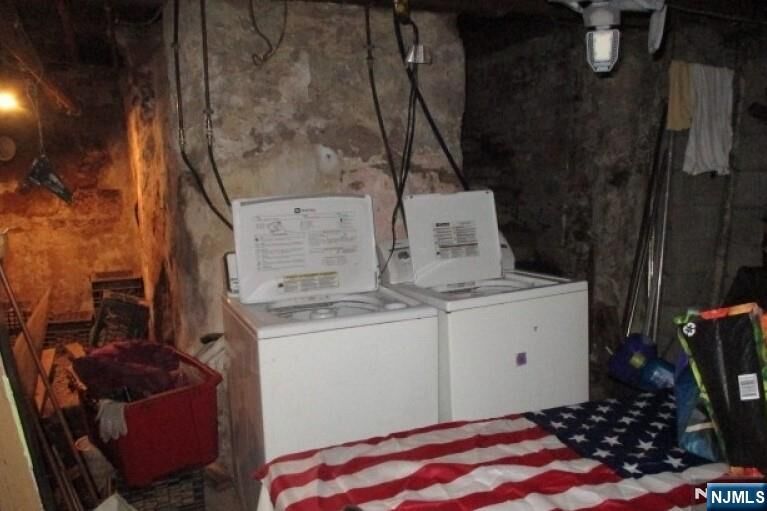 Property Photo:  197 Fairmount Avenue  NJ 07103 