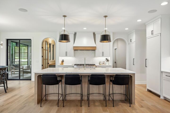 Property Photo:  18540 Azure Road  MN 55391 