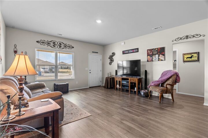 Property Photo:  2812 Murphy Street  AR 72751 