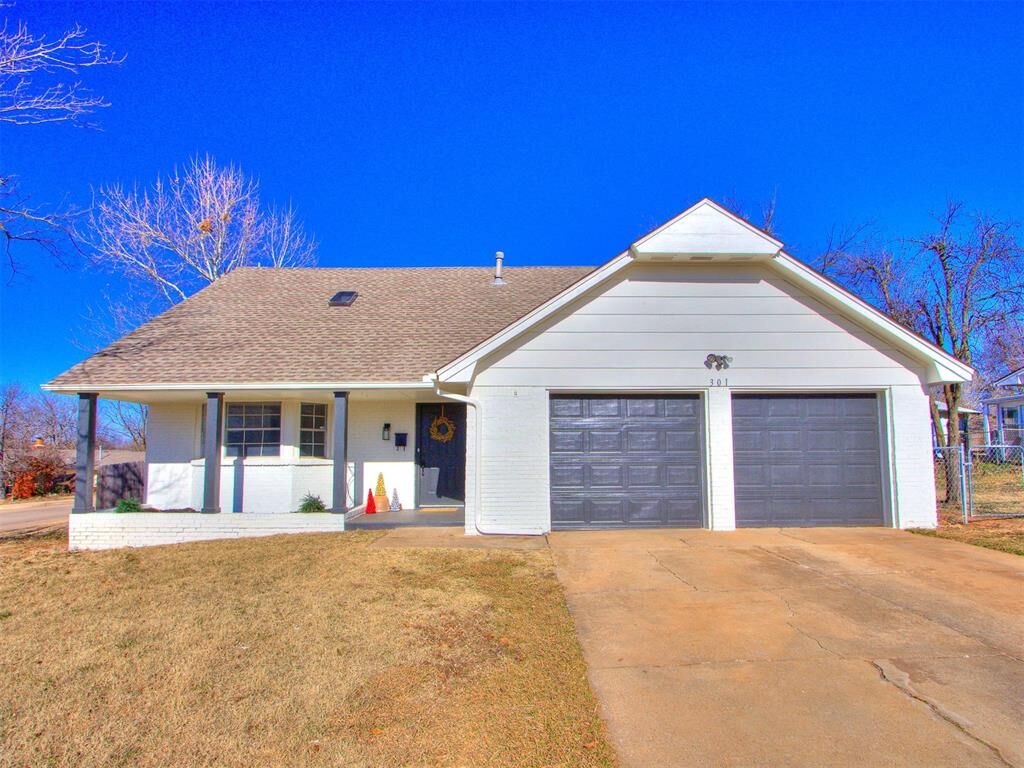 Property Photo: 301 Wichita Drive OK 73071