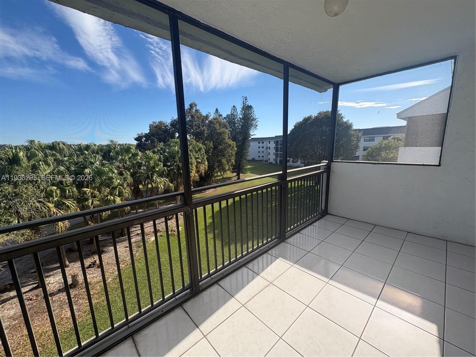 Property Photo: 16171 Blatt Blvd 408 FL 33326