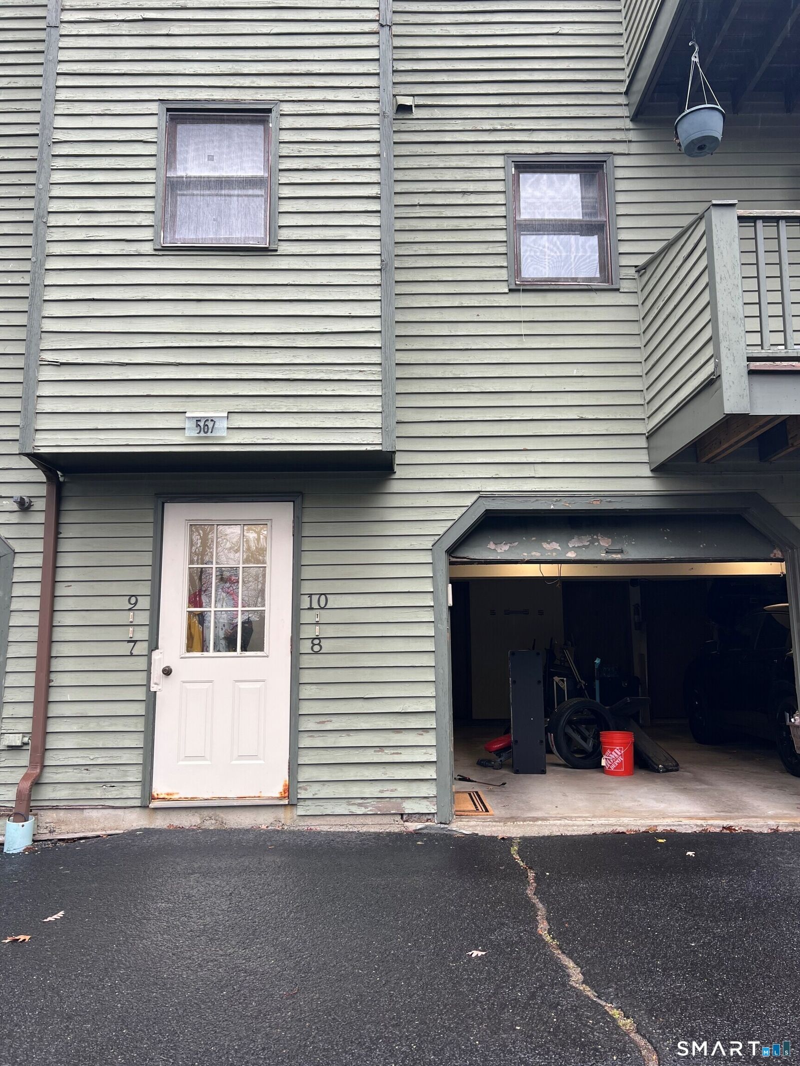 Property Photo: 567 Peet Street 10 CT 06606