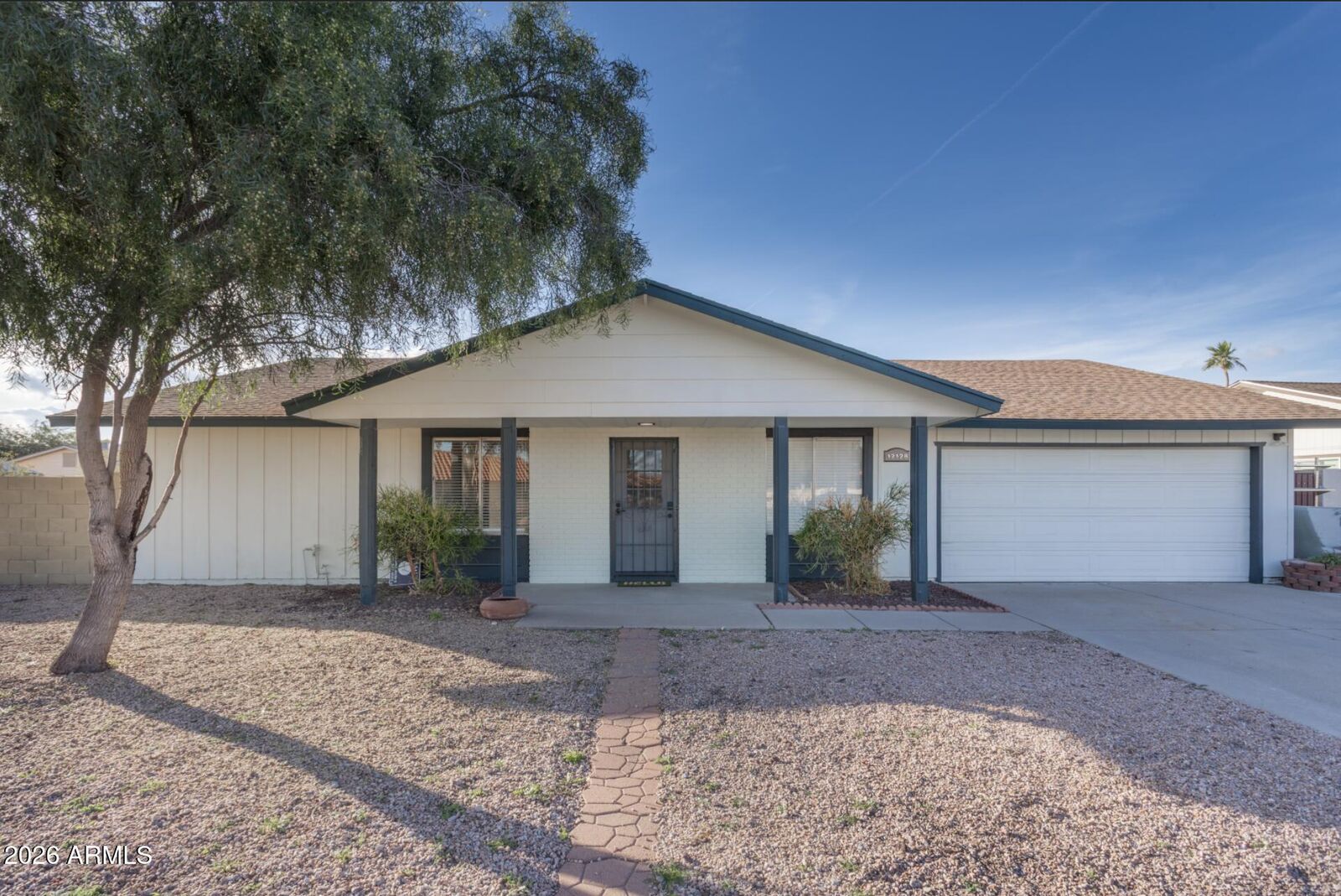 Property Photo: 12128 S Eagleman Drive AZ 85044