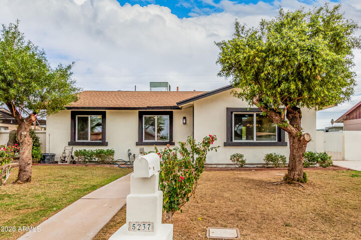Property Photo:  5237 S 46th Street  AZ 85040 
