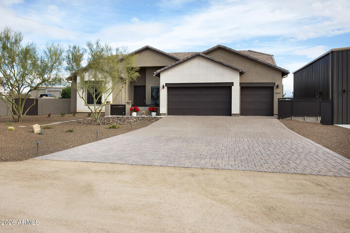 Property Photo:  32607 N 64th Street  AZ 85331 
