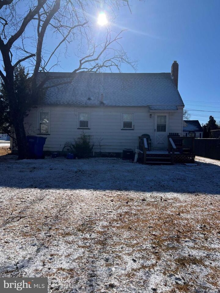 Property Photo:  902 E Oak St E E  NJ 08332 