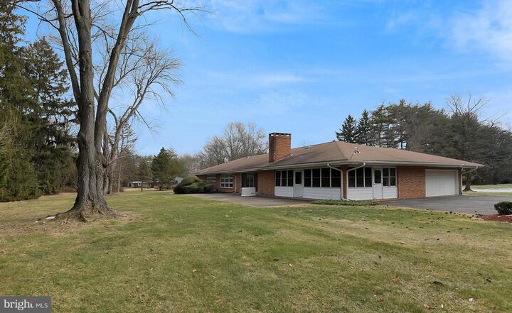 Property Photo:  28 W Church Road  NJ 08648 