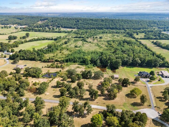 Property Photo:  114 Castlepines Drive  AR 72058 