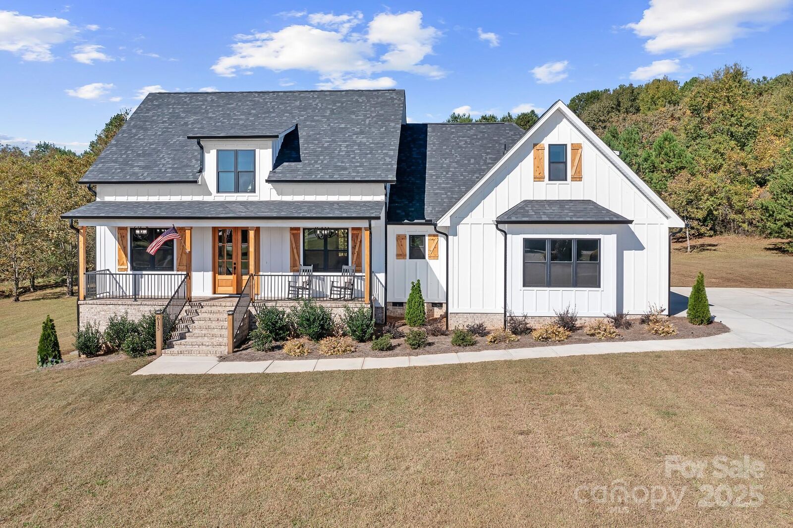 Property Photo:  615 Sandycrest Drive  NC 28021 