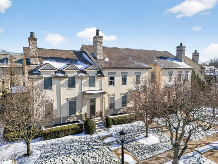 Property Photo:  1544 Roxbury Road  OH 43212 