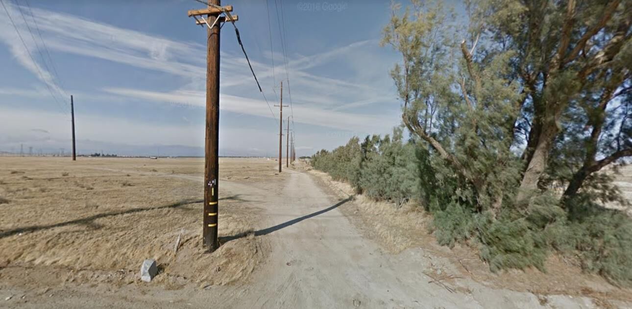 Property Photo:  96th St W &Amp Ave I9  CA 93536 