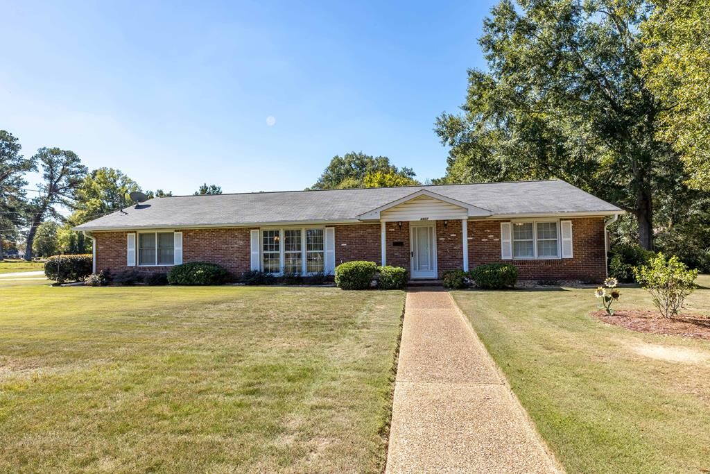 Property Photo:  4807 Fairview Drive  GA 31907 