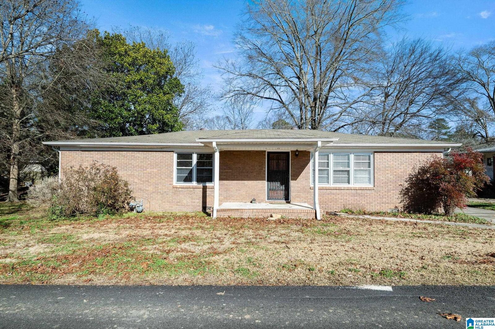 Property Photo:  31 3rd Avenue  AL 35953 