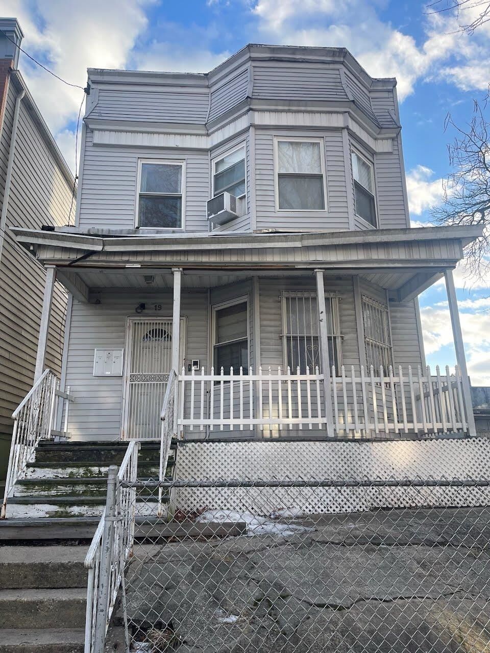 Property Photo: 19 Oak St NJ 07304