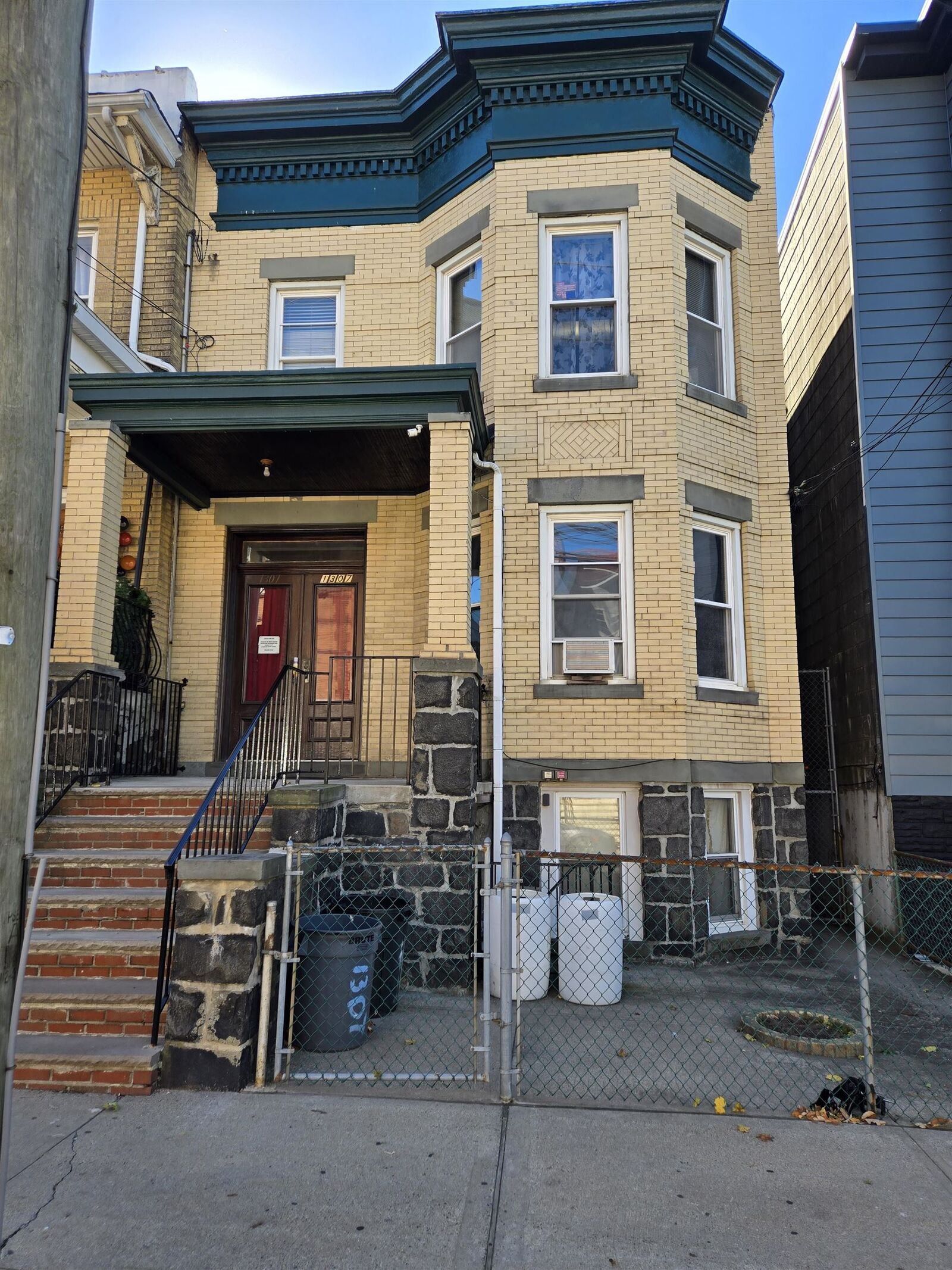 Property Photo: 1307 13th St NJ 07047
