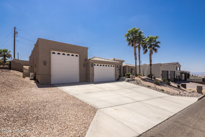 Property Photo:  3250 Amigo Dr  AZ 86404 