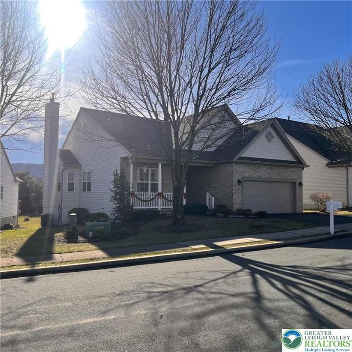 Property Photo:  3091 Donegal Drive  PA 18062 