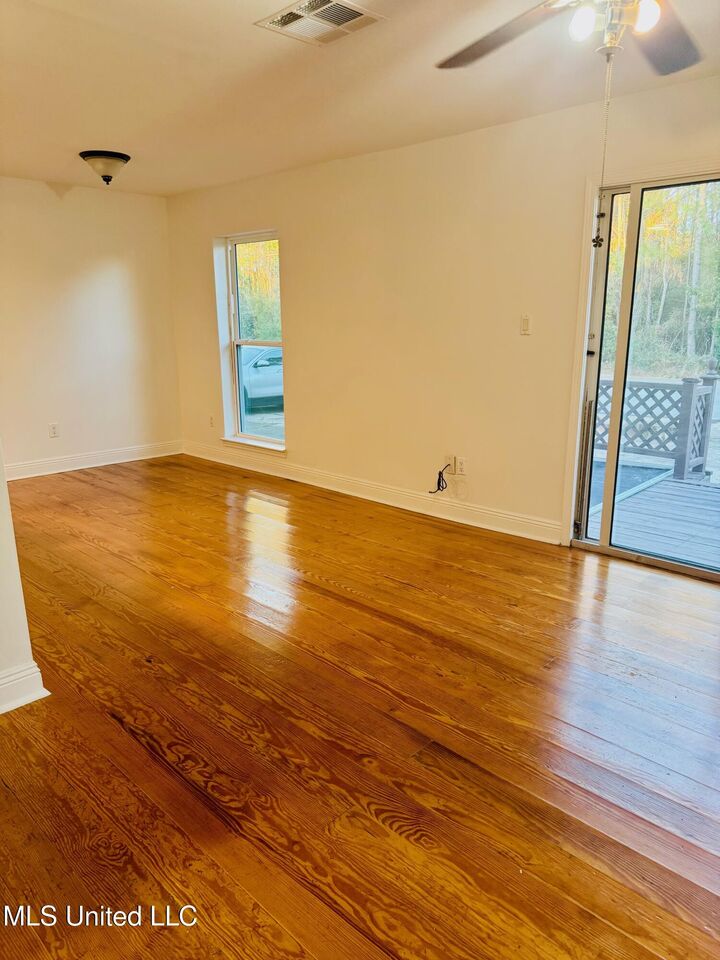 Property Photo:  590 Royal Oak Drive  MS 39571 