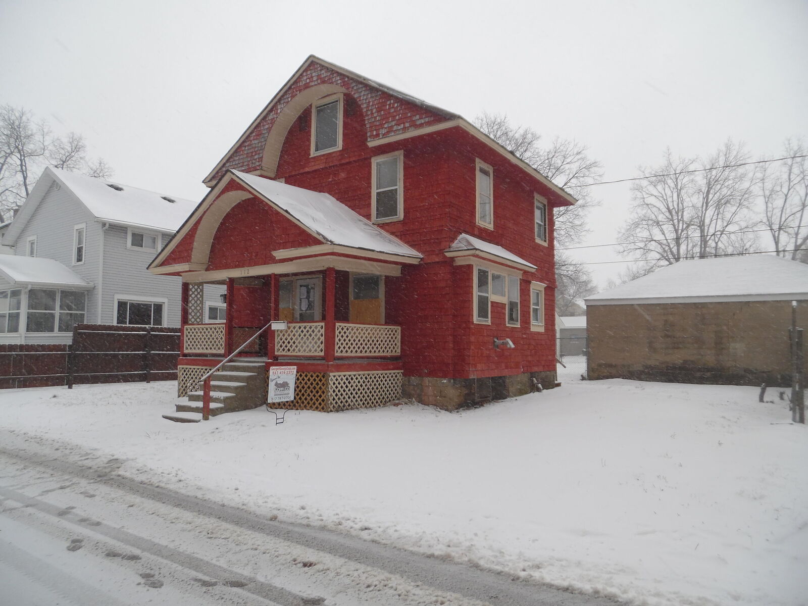 Property Photo:  112 Lincoln Court  MI 49203 