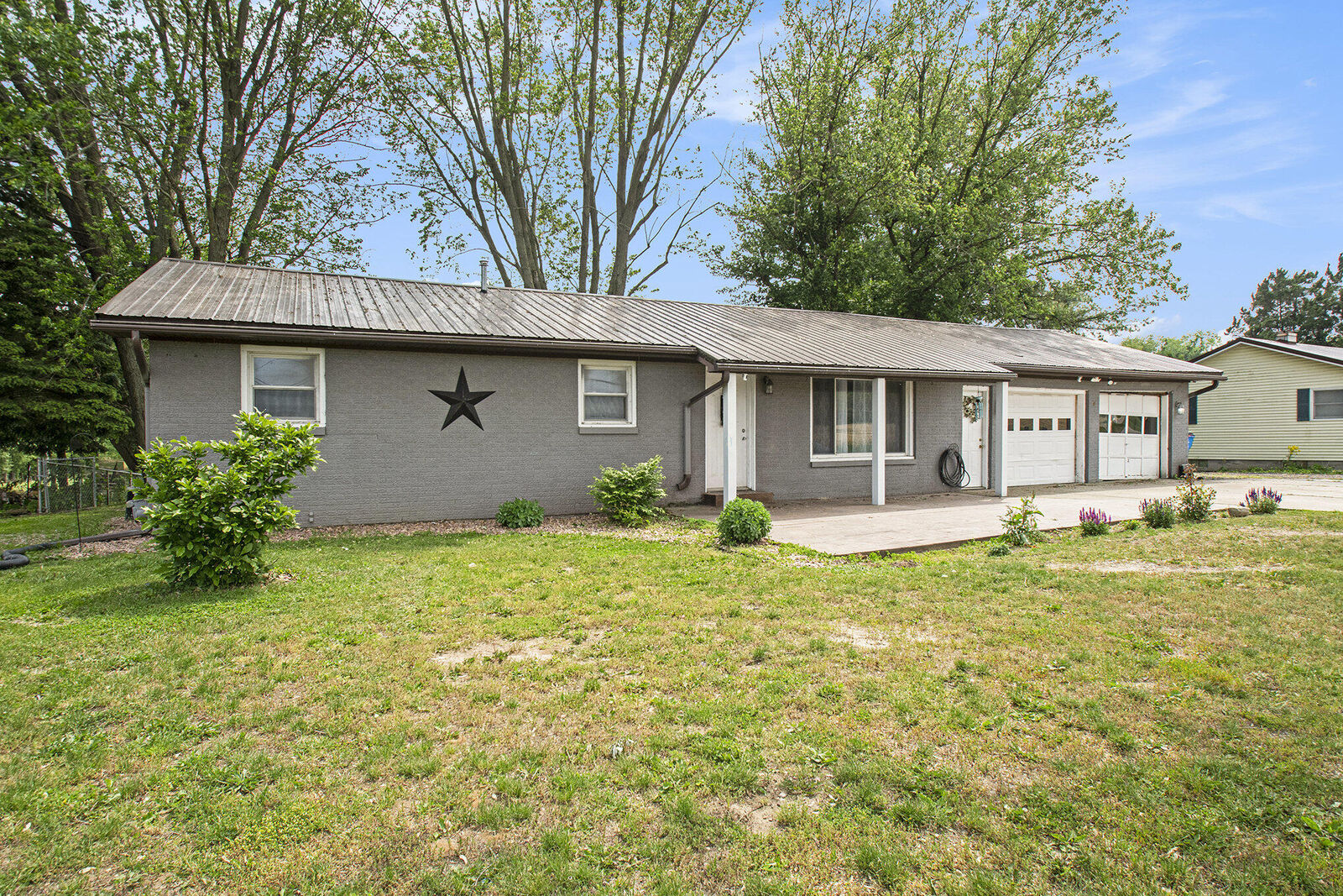 Property Photo:  15765 Mason Street  MI 49130 