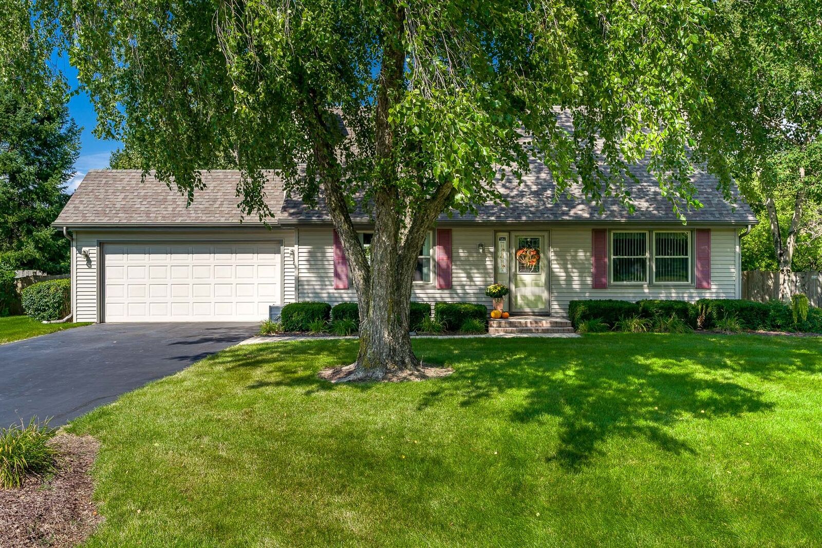 Property Photo:  11748 Cedarbrook Road  IL 61073 