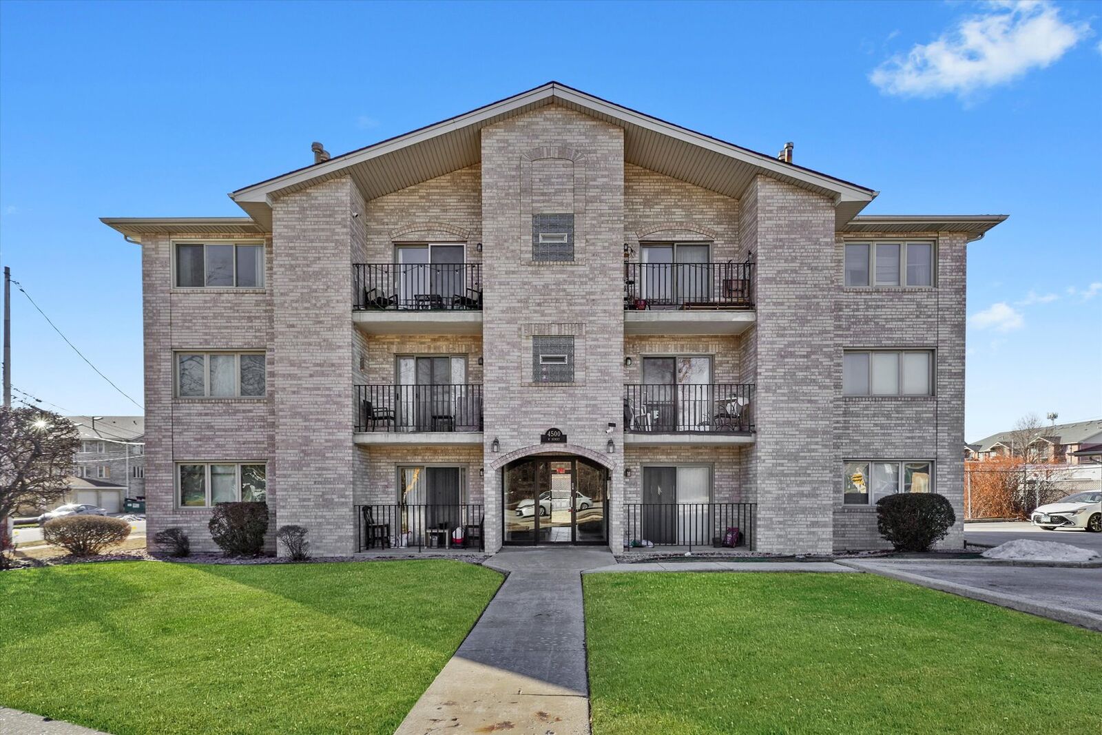 Property Photo:  4500 Rumsey Avenue 2N  IL 60453 