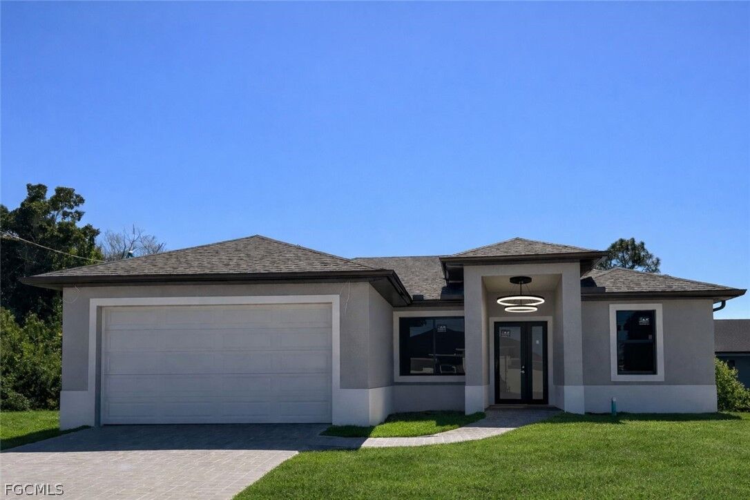 Property Photo: 312 Rand Avenue FL 33974