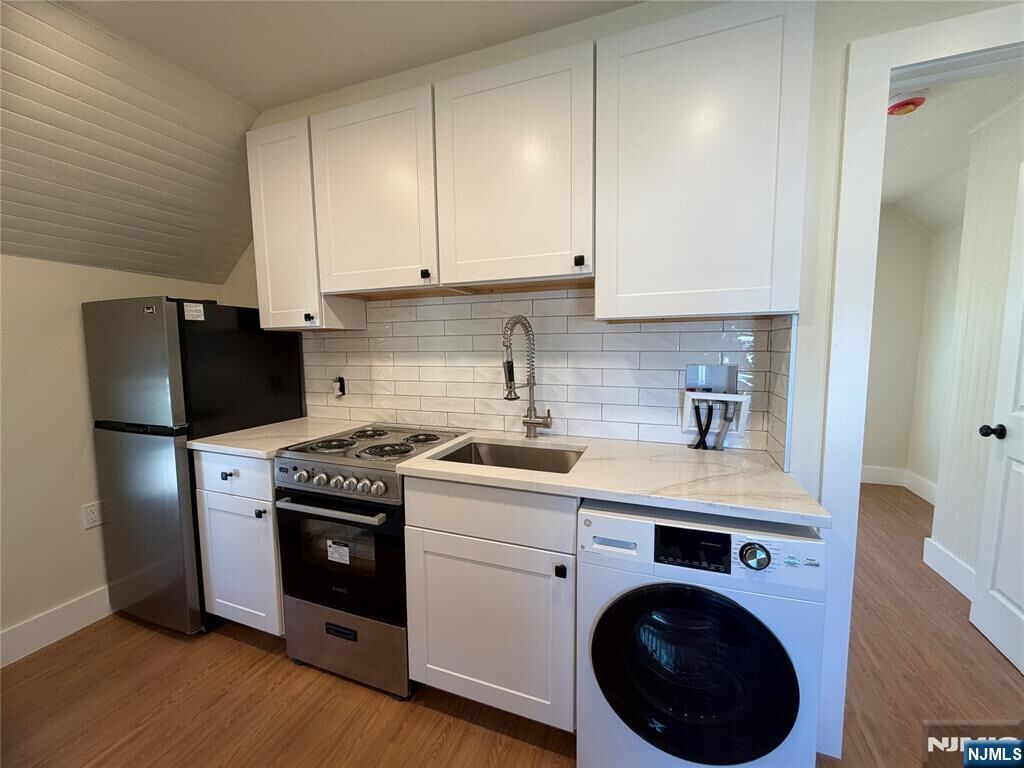 Property Photo:  183 Franklin Street C  NJ 07647 