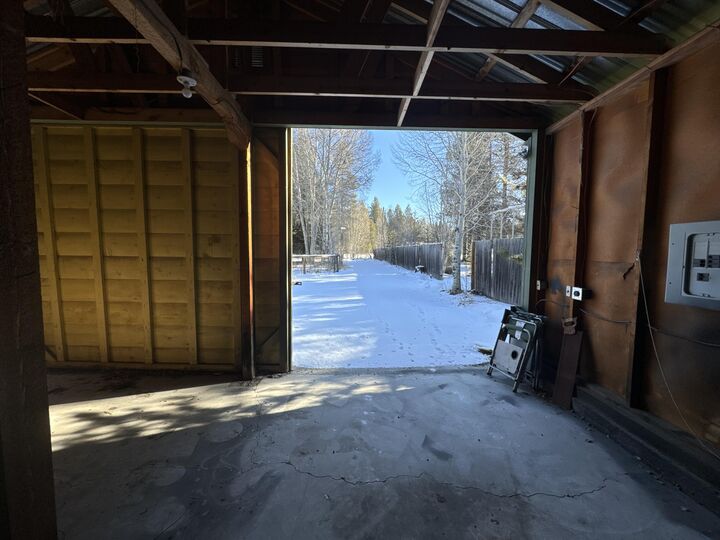 Property Photo: 135744 Highway 97 OR 97733