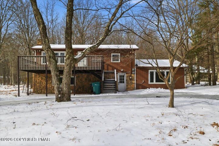 Property Photo:  3529 Winding Way  PA 18058 