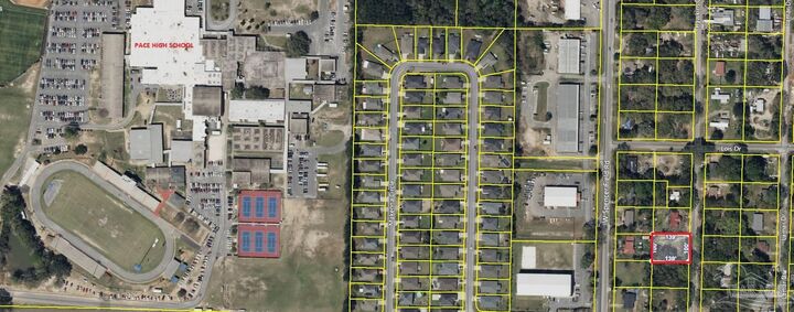 Property Photo:  4809 Hawkins Dr  FL 32571 