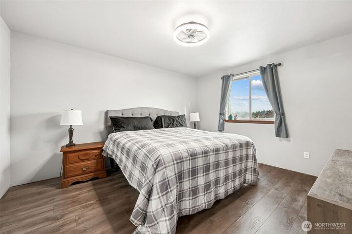 Property Photo:  20509  5th Avenue Ct E  WA 98387 