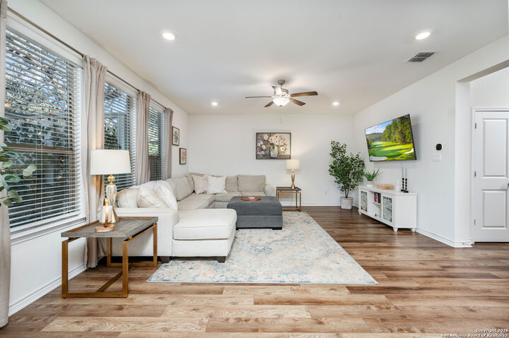 Property Photo: 8049 San Mirienda TX 78015