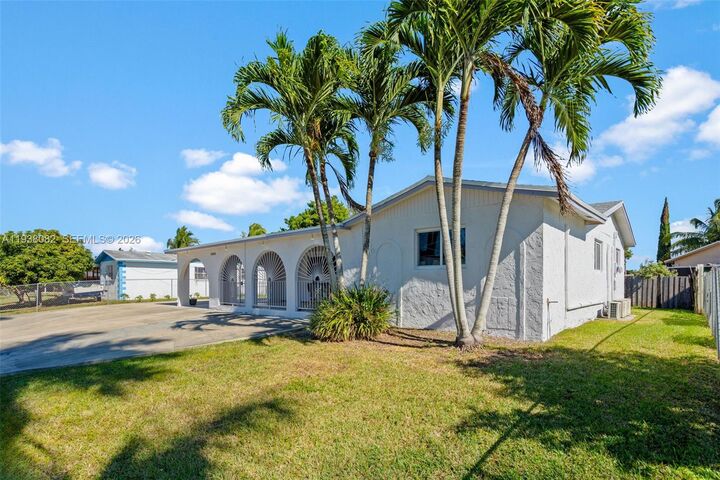 Property Photo:  30031 SW 145th Ct  FL 33033 