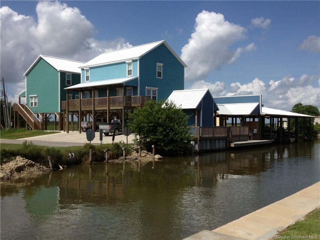 Property Photo:  461 Lake Breeze Road  LA 70645 