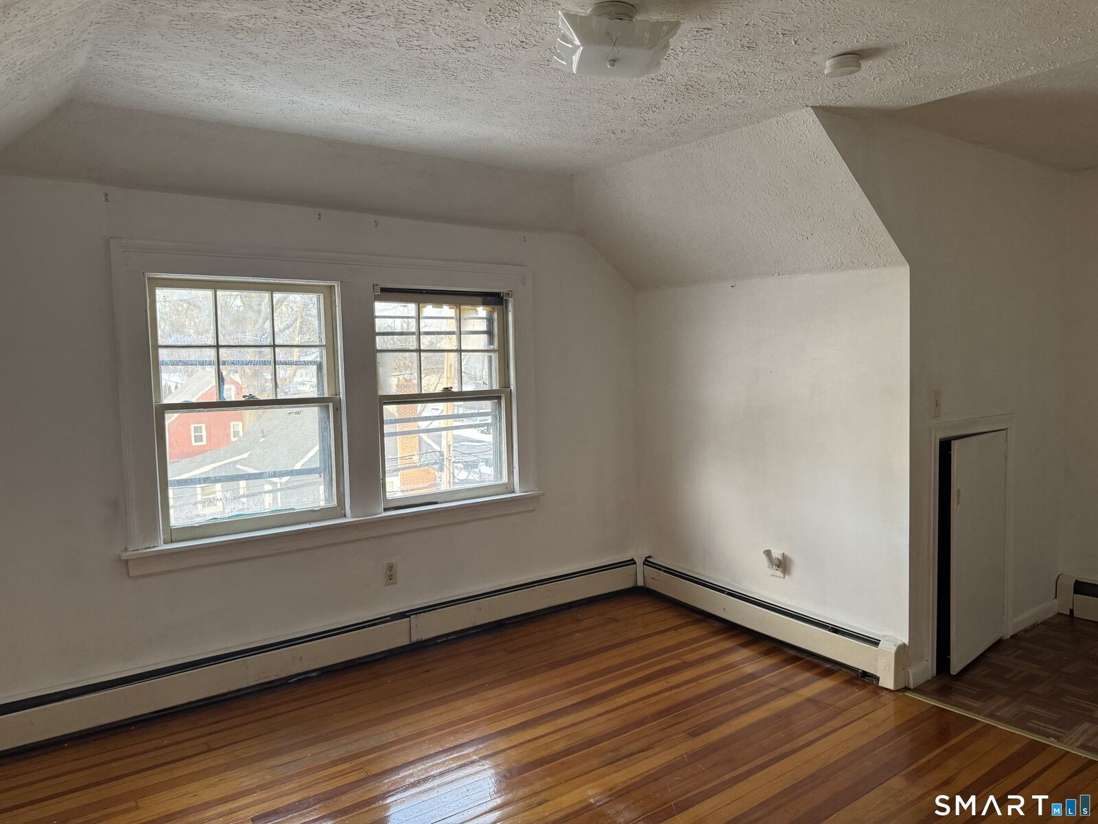 Property Photo:  138 East Barber Street  CT 06095 