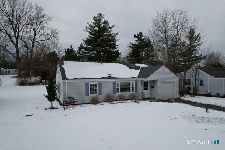 Property Photo:  33 Olney Road  CT 06109 