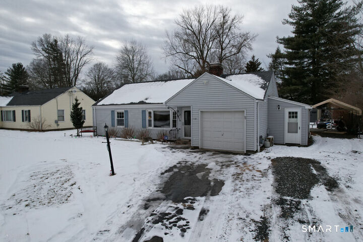 Property Photo: 33 Olney Road CT 06109
