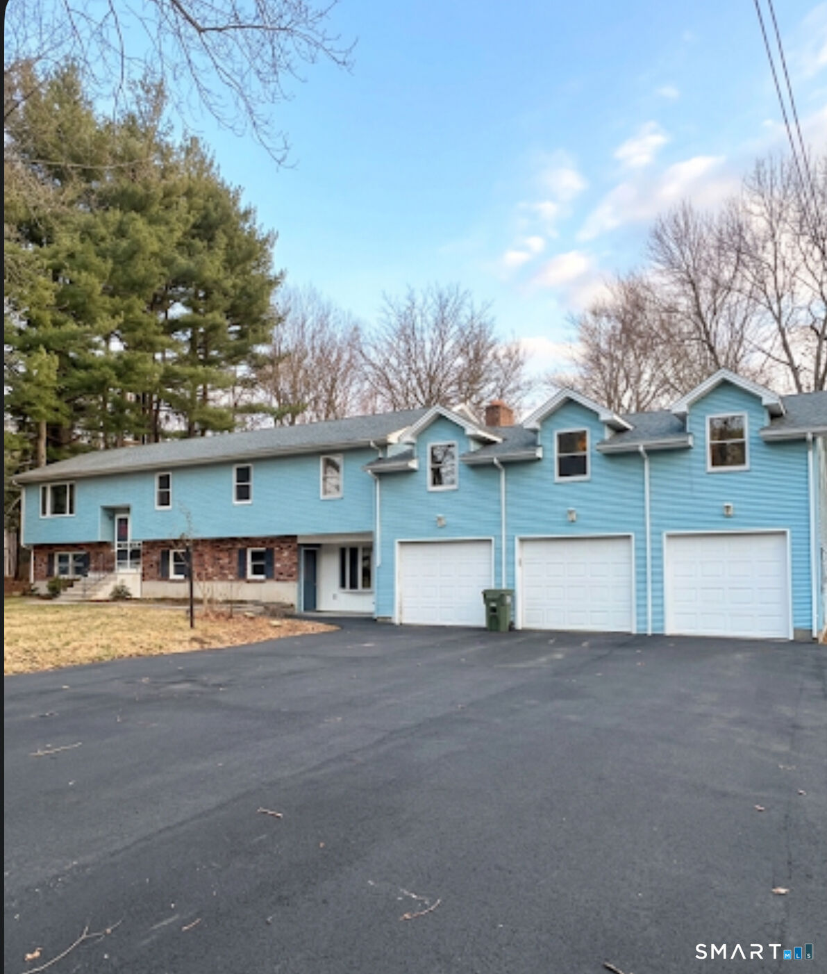 Property Photo: 962 Shuttle Meadow Road CT 06489