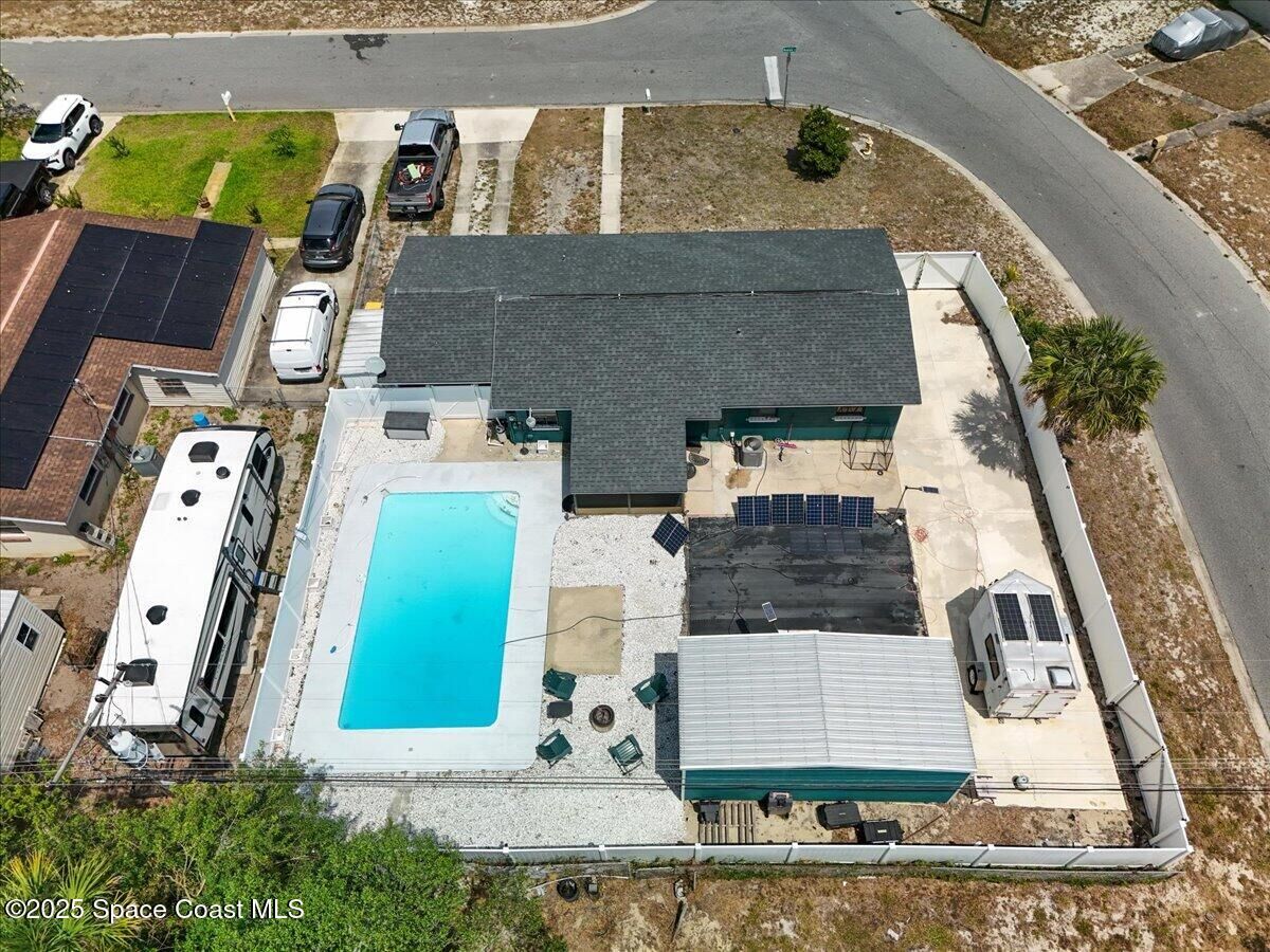 Property Photo:  3805 Avalon Street  FL 32796 