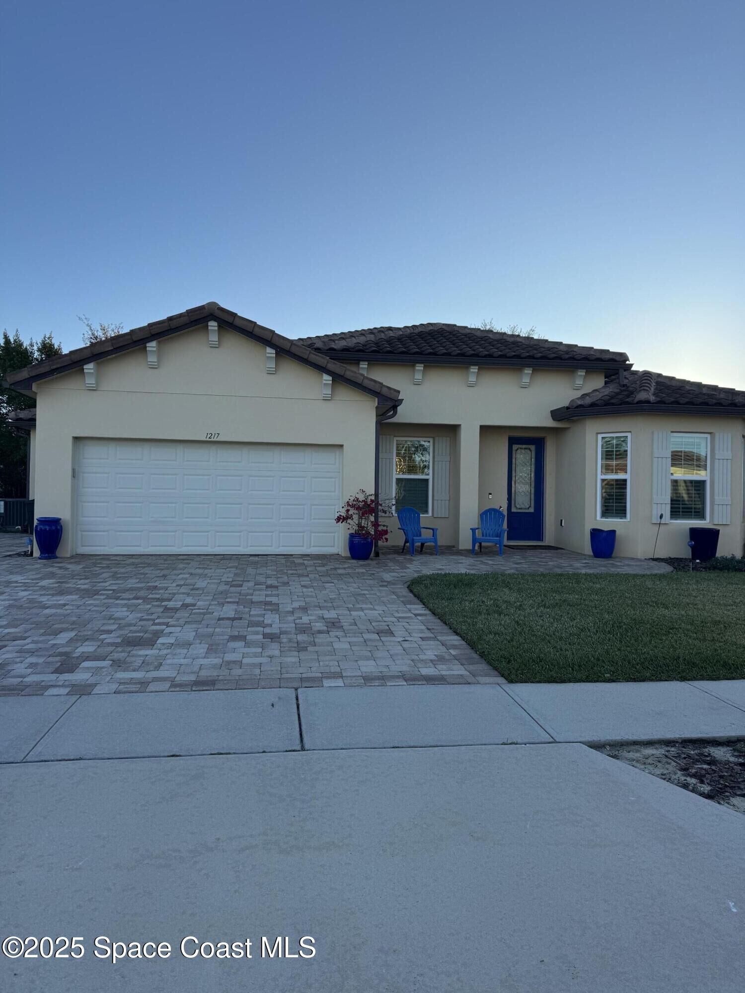 Property Photo:  1217 Fulton Circle  FL 32780 