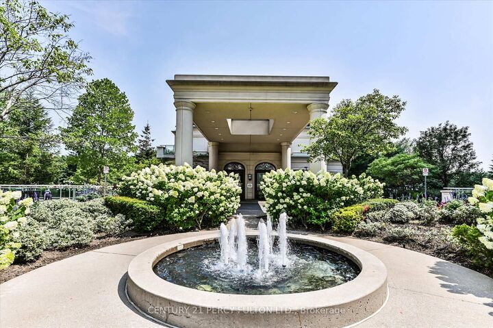 Property Photo:  20 Bloorview Place 317  ON M2J 0A6 