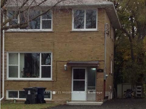 Property Photo:  59 Garthdale Court Upper  ON M3H 5P7 