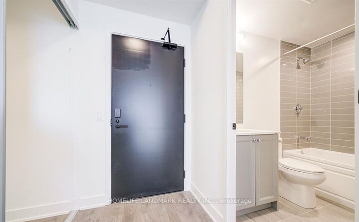 Property Photo: 2333 Khalsa Gate 313 ON L6M 5R6