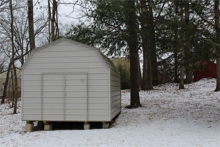 Property Photo:  2589 Stone Chip Dr  PA 15101 