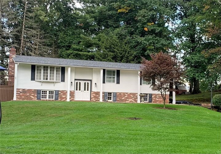 Property Photo:  2589 Stone Chip Dr  PA 15101 