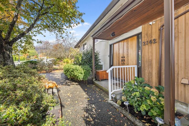 Property Photo:  2142 St. Andrews Avenue  BC V7L 3M5 